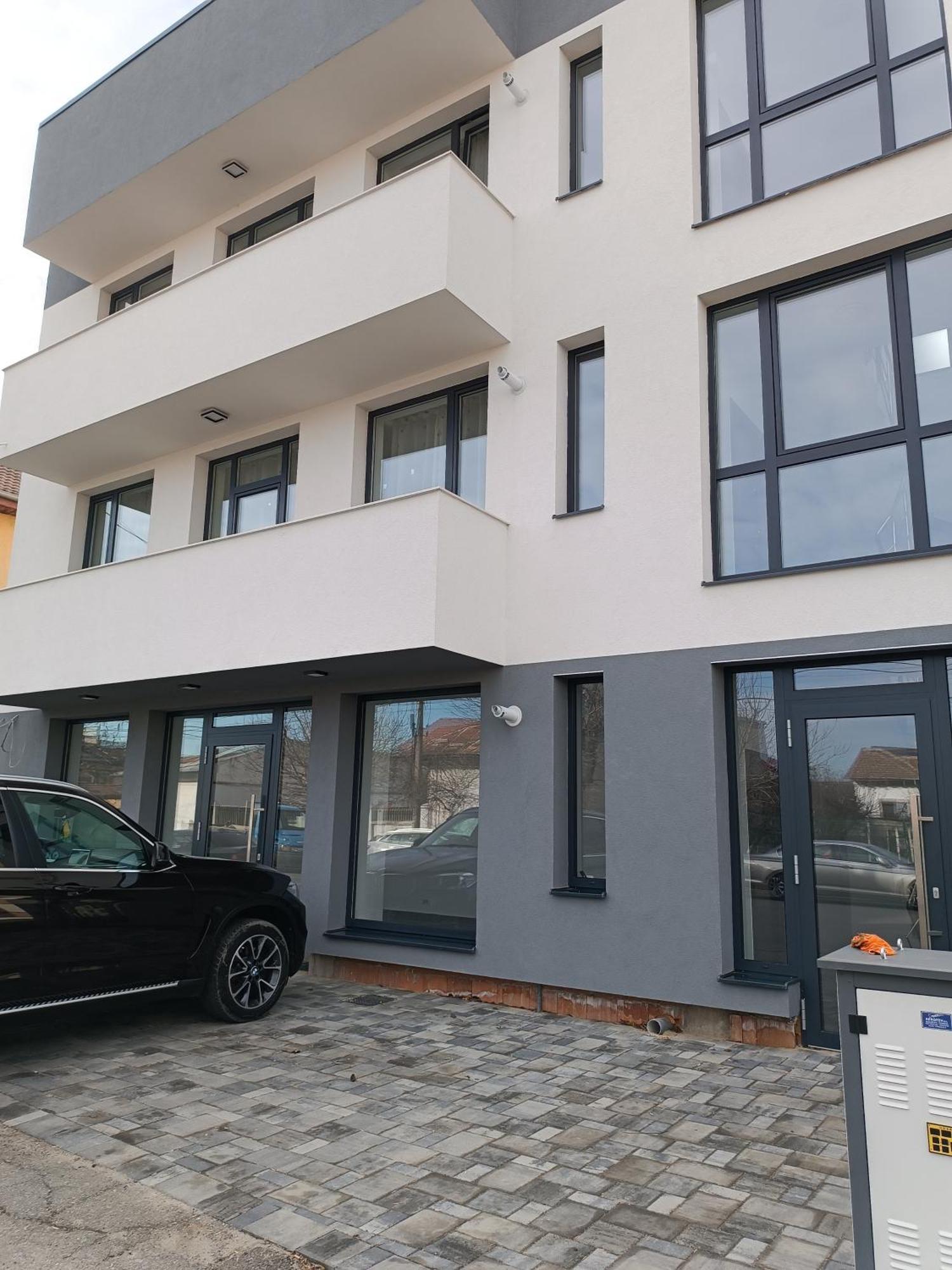 Apartament 2 Camere, Bloc Nou, Langa Promenada Moll, Capacitate 4 Persoane Craiova Ngoại thất bức ảnh